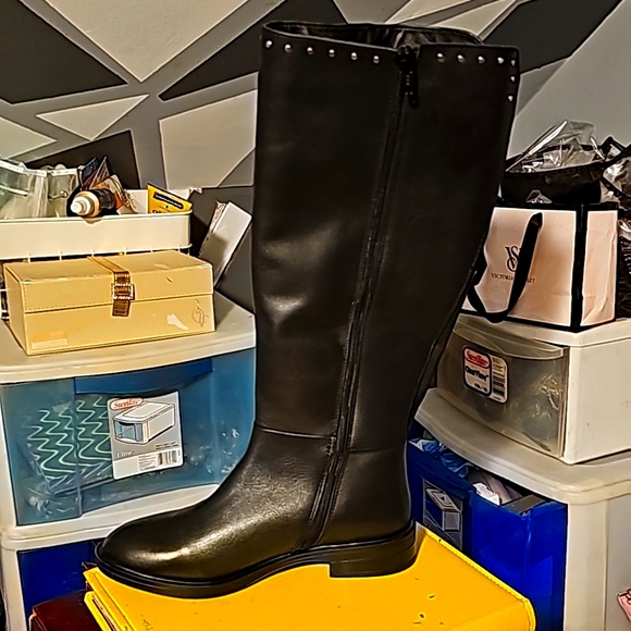 New Via Roma Designer Boots, Sz 8.5, Black, Side Studs, Genuine Leather, Side Zi - Picture 4 of 13